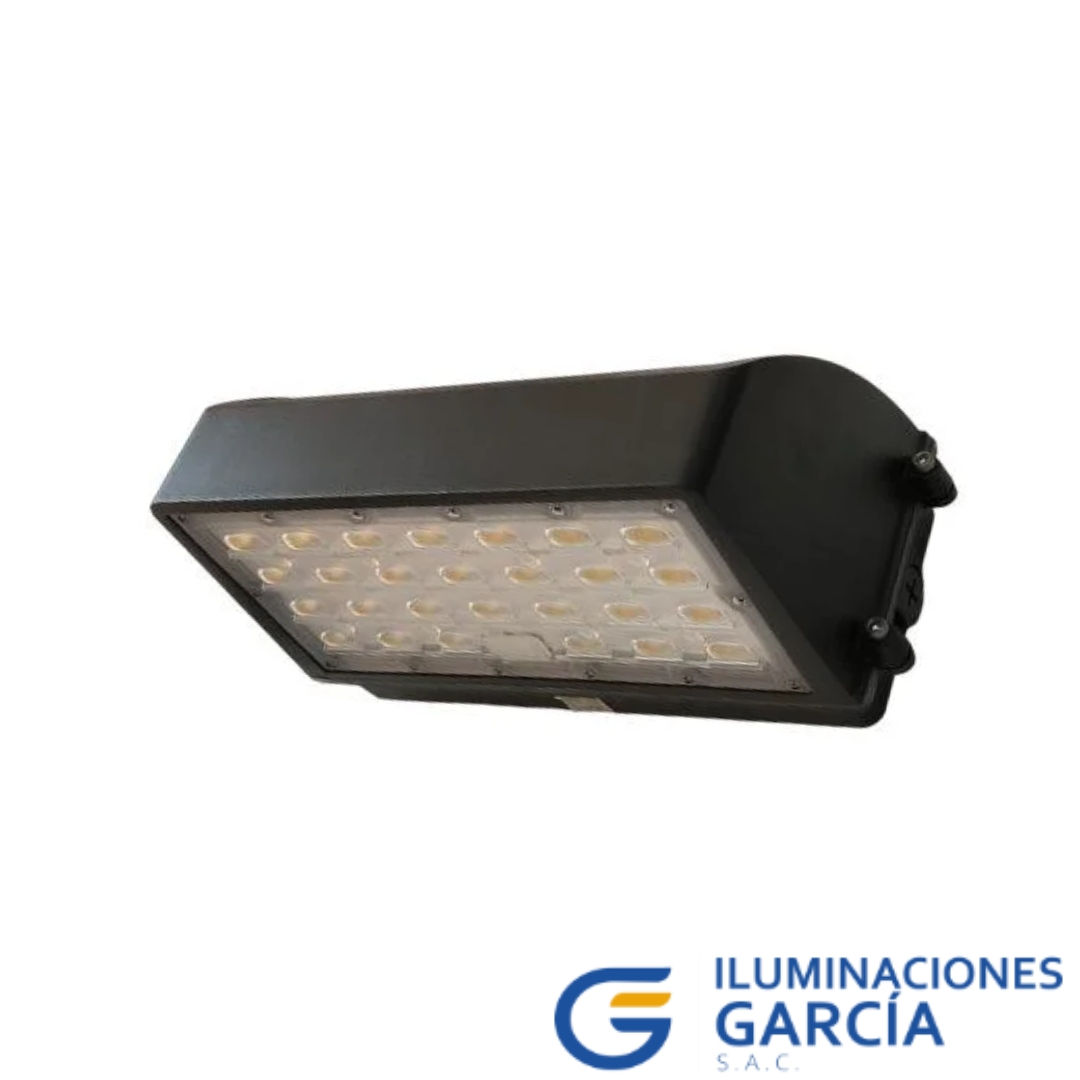 ILUMINACIONES GARCÍA SAC. (44) WALL PACK 45W 4000K IP65 IK08 120-277V – LEDVANCE - Imagen 1